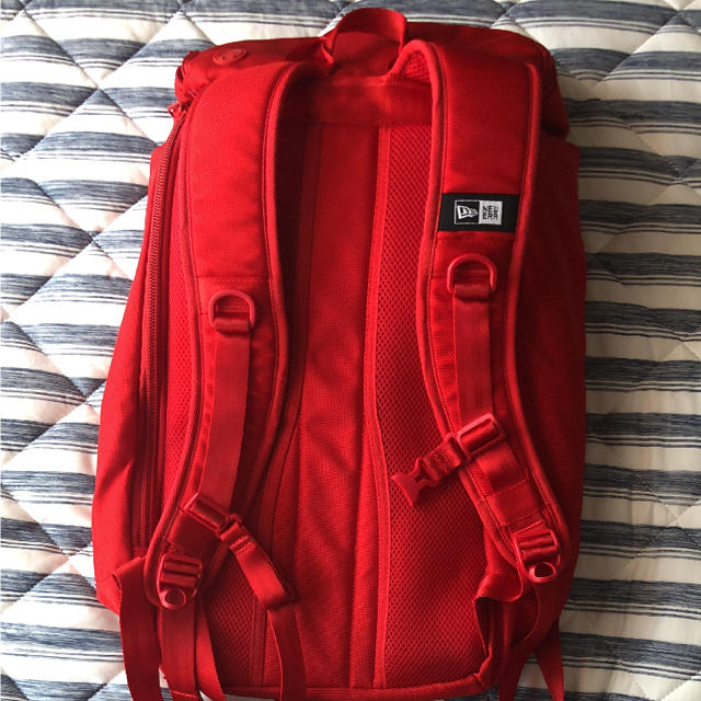 Newera バックパック  28L 未使用品　赤