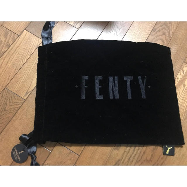 PUMA(プーマ)のプーマ フェンティ PUMA FENTY リアーナ 25cm レディースの靴/シューズ(スニーカー)の商品写真