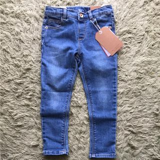 ザラキッズ(ZARA KIDS)の大人気☆定番 zara baby スリムフィット デニム 98センチ 新品未使用(パンツ/スパッツ)