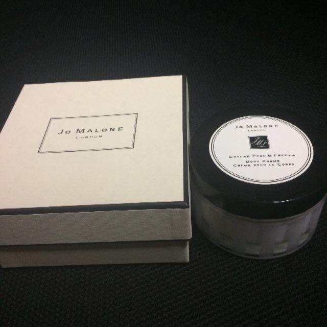 Jo Malone(ジョーマローン)のジョーマローン  イングリッシュペアー＆フリージア ボディクリーム コスメ/美容のボディケア(ボディクリーム)の商品写真