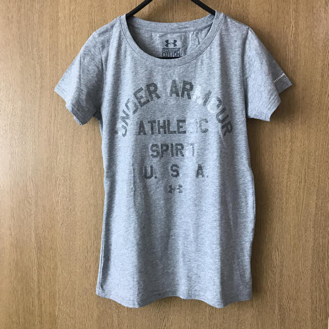 UNDER ARMOUR(アンダーアーマー)のUNDER ARMOUR Ｔシャツ レディースのトップス(Tシャツ(半袖/袖なし))の商品写真