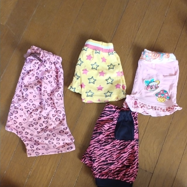 95㎝　夏パンツ　(各260円) キッズ/ベビー/マタニティのキッズ服女の子用(90cm~)(パンツ/スパッツ)の商品写真