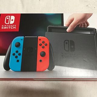 本体保証１年間有！超豪華おまけ付！美品Nintendo Switch本体一式完品