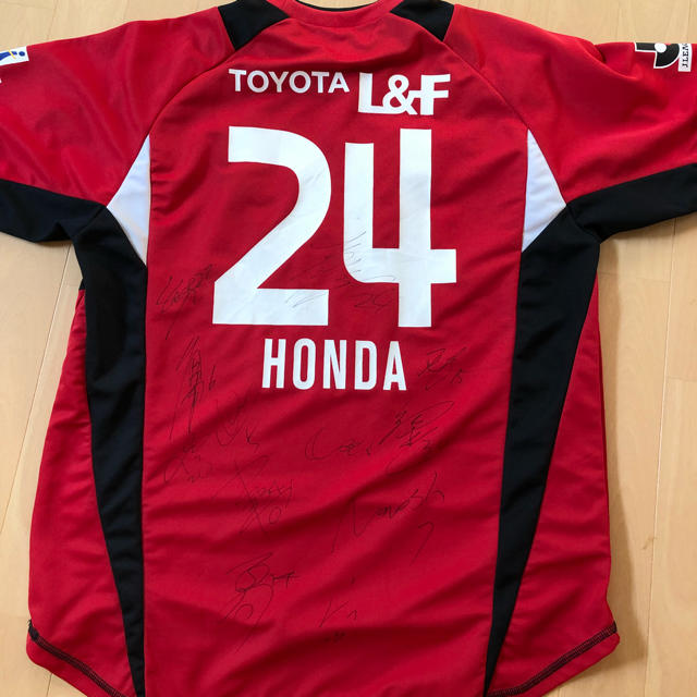 グランパス時代 本田圭佑直筆サインユニフォーム スポーツ選手 グランパス時代 本田圭佑直筆サインユニフォーム スポーツ選手
