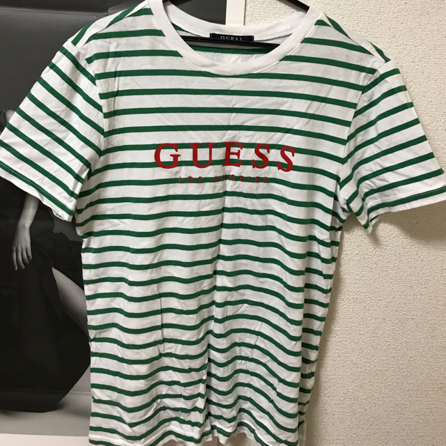 GUESS(ゲス)のGUESS 緑ボーダー Tシャツ メンズのトップス(Tシャツ/カットソー(半袖/袖なし))の商品写真