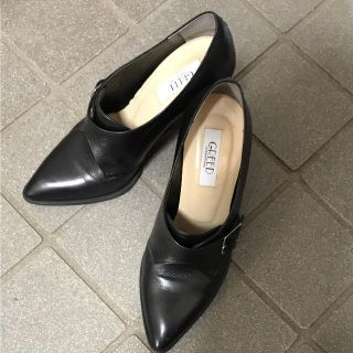 グリード インターナショナル パンプス