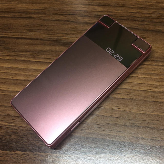 SHARP(シャープ)の501SH ピンク☆softbank AQUOS☆『◯』判定☆ スマホ/家電/カメラのスマートフォン/携帯電話(スマートフォン本体)の商品写真