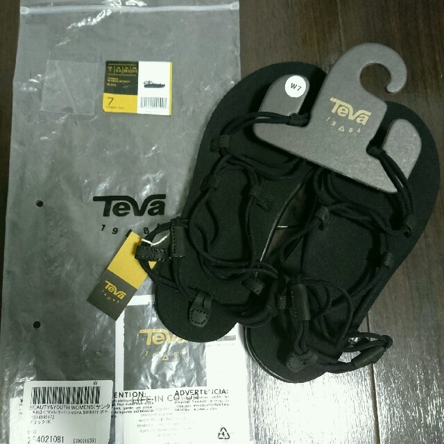 Teva(テバ)の☆kyon.さま専用☆【新品未使用】TEVA VOYA INFINITYサンダル レディースの靴/シューズ(サンダル)の商品写真