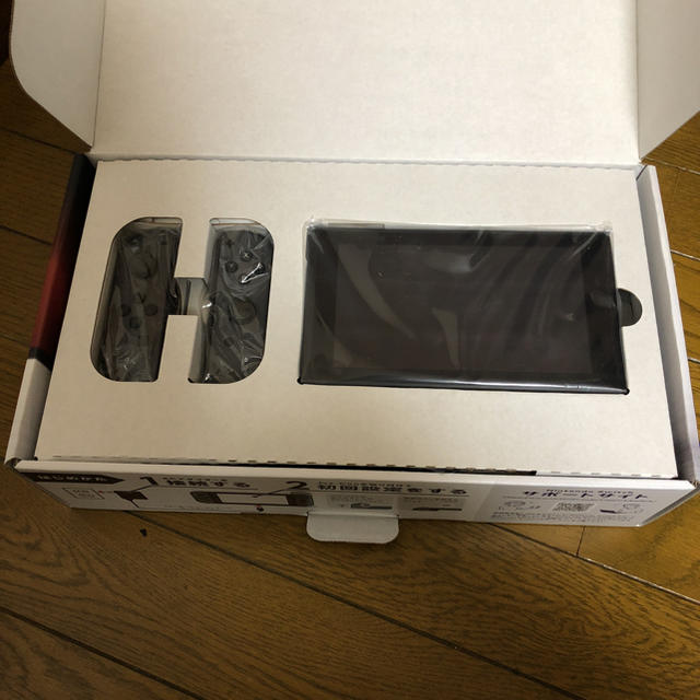 任天堂(ニンテンドウ)の値下げ　任天堂スイッチ Nintendo Switch エンタメ/ホビーのゲームソフト/ゲーム機本体(家庭用ゲーム機本体)の商品写真