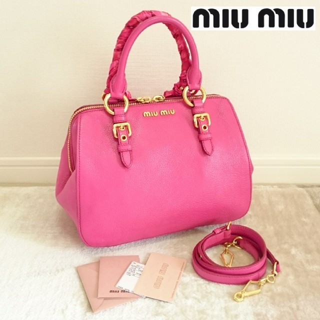 コンプリート！ miumiu ピンク バッグ 144364-Miumiu ピンク バッグ