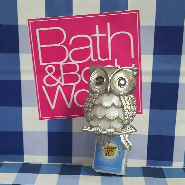 Bath & Body Works(バスアンドボディーワークス)のピヨ吉様専用 バスアンドボディワークス ウォールフラワー プラグ コスメ/美容のリラクゼーション(アロマポット/アロマランプ/芳香器)の商品写真