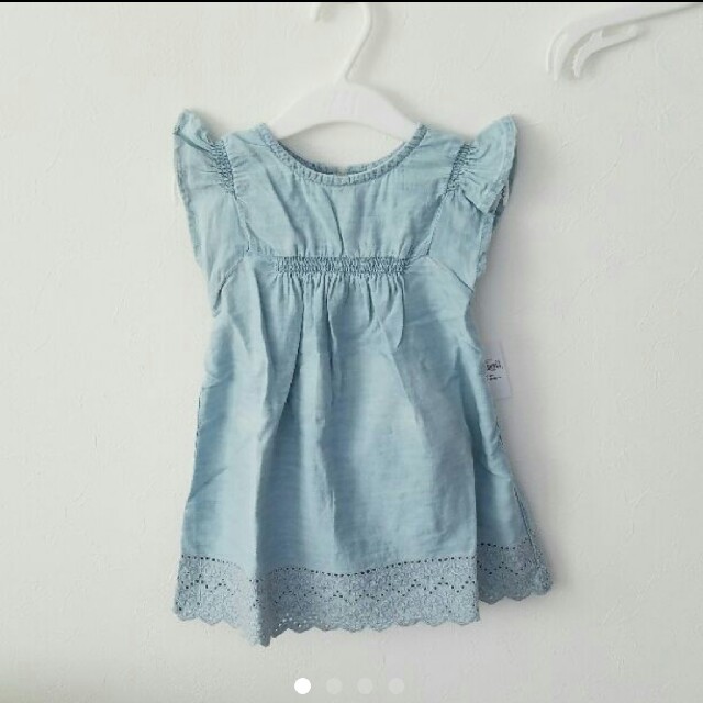 babyGAP(ベビーギャップ)の90㎝♥今季人気作！デニム風刺繍ワンピース♡ キッズ/ベビー/マタニティのキッズ服女の子用(90cm~)(ワンピース)の商品写真