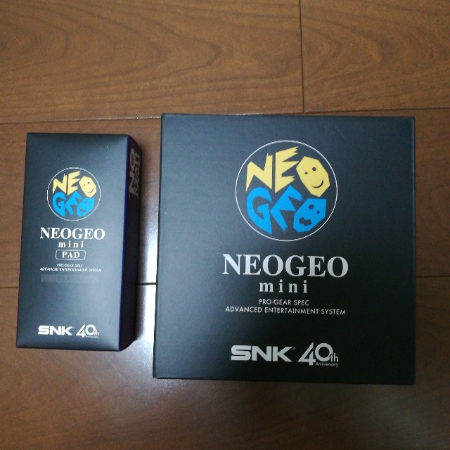 【フルセット新品未開封】NEOGEO mini本体+PAD黒1個+他2点