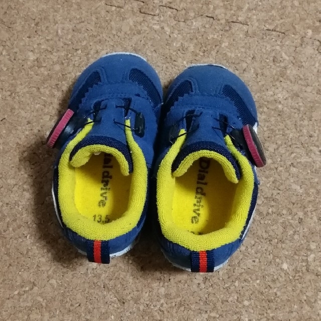 Reebok(リーボック)のスニーカー　Dial drive ダイヤルドライブ　13.5cm キッズ/ベビー/マタニティのベビー靴/シューズ(~14cm)(スニーカー)の商品写真