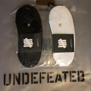 アンディフィーテッド(UNDEFEATED)のUNDEFEATED ソックス 2色セット 新品 送料込 定価以下(ソックス)