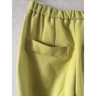 ザラ(ZARA)のイエローパンツ(その他)