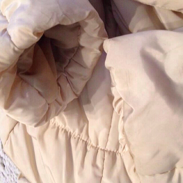 CECIL McBEE(セシルマクビー)のセシルボリュームコート☆BIG襟 レディースのジャケット/アウター(トレンチコート)の商品写真