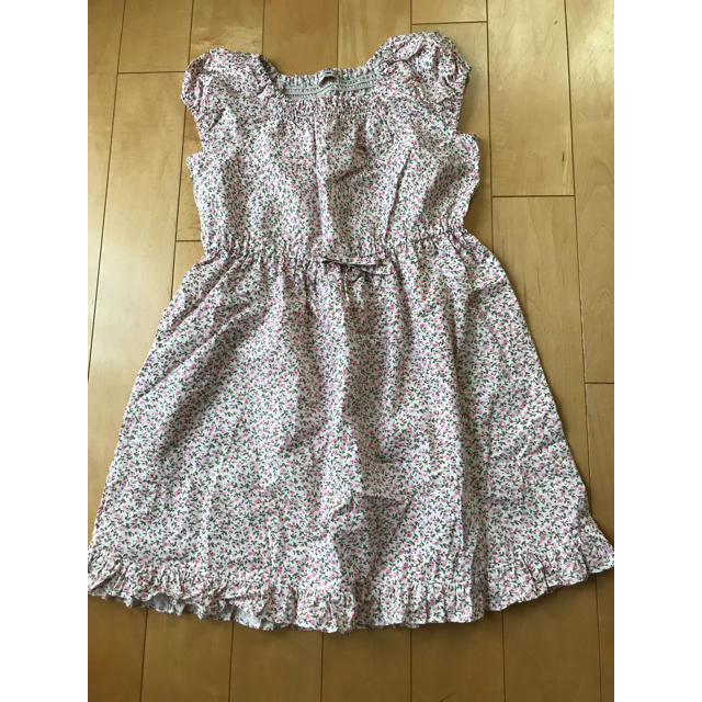 1３０サイズワンピース キッズ/ベビー/マタニティのキッズ服女の子用(90cm~)(ワンピース)の商品写真