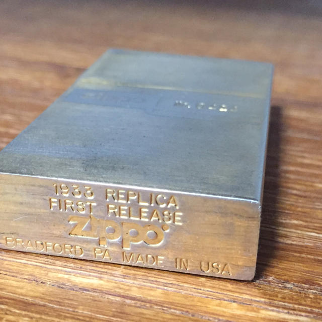 ZIPPO(ジッポー)のジッポ 1933 レプリカ ファーストリリース zippo replica  メンズのファッション小物(タバコグッズ)の商品写真