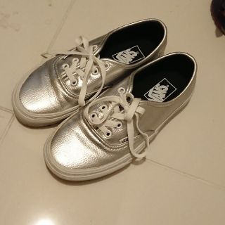 ヴァンズ(VANS)のVANS☆シルバースニーカー(スニーカー)