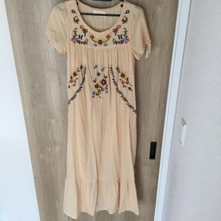 ダブルクローゼット(w closet)のW closet 刺繍入りワンピース(ロングワンピース/マキシワンピース)