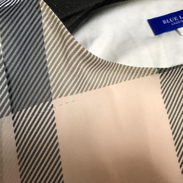 BURBERRY BLUE LABEL(バーバリーブルーレーベル)のブルーレーベル クレストブリッジ ブラウス 半袖 ピンク チェック 36 レディースのトップス(シャツ/ブラウス(半袖/袖なし))の商品写真