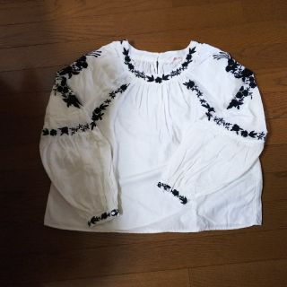 ザラ(ZARA)のザラ✴️刺繍ブラウス(シャツ/ブラウス(長袖/七分))