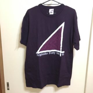 ノギザカフォーティーシックス(乃木坂46)の乃木坂464周年記念Tシャツ(アイドルグッズ)