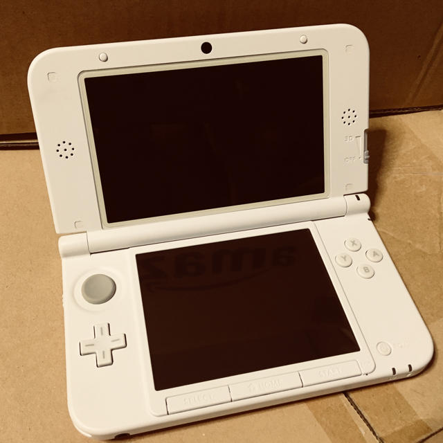 NINTENDO 3DS LL