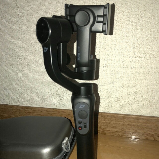 Zhiyun smooth-Qスマートフォン用三軸ジンバルスタビライザー スマホ/家電/カメラのスマホアクセサリー(自撮り棒)の商品写真