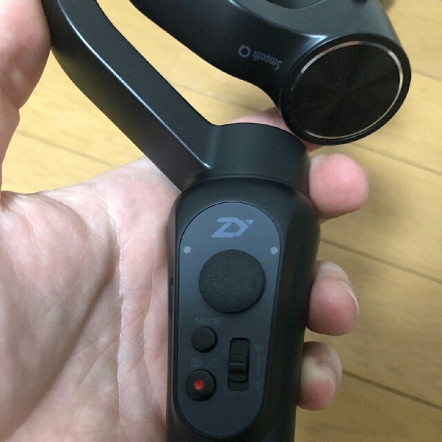 Zhiyun smooth-Qスマートフォン用三軸ジンバルスタビライザー スマホ/家電/カメラのスマホアクセサリー(自撮り棒)の商品写真