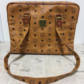 エムシーエム(MCM)のMCM ショルダーバッグ エムシーエム   ラージトート(ショルダーバッグ)