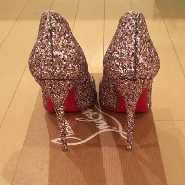 新品 CHRISTIAN LOUBOUTIN glitter パンプス✨