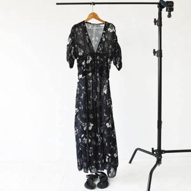 TODAYFUL(トゥデイフル)のTODAYFUL タグ付き 18SS Sheer Flower Dress 今季 レディースのワンピース(ロングワンピース/マキシワンピース)の商品写真