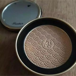 ゲラン(GUERLAIN)のゲラン フェイスパウダー ゴールドライト(フェイスパウダー)