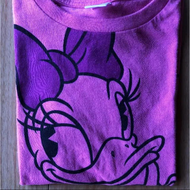 UNIQLO(ユニクロ)のディズニー デイジー ピンクT シャツ 120cm  UT キッズ/ベビー/マタニティのキッズ服女の子用(90cm~)(Tシャツ/カットソー)の商品写真