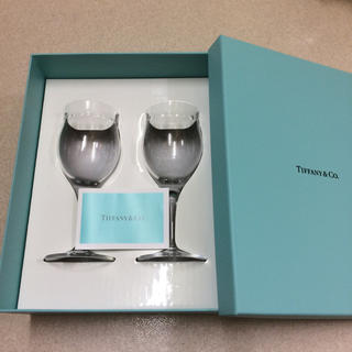 Tiffany & Co. - ティファニー スウィングワイングラスの通販 by ...