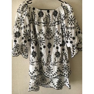 ザラ(ZARA)のZARA＊刺繍オフショルチュニック(チュニック)