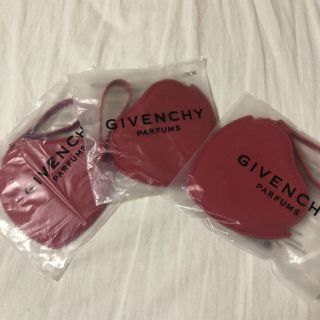 ジバンシィ(GIVENCHY)のGIVENCHY ハート型コインケース(コインケース)