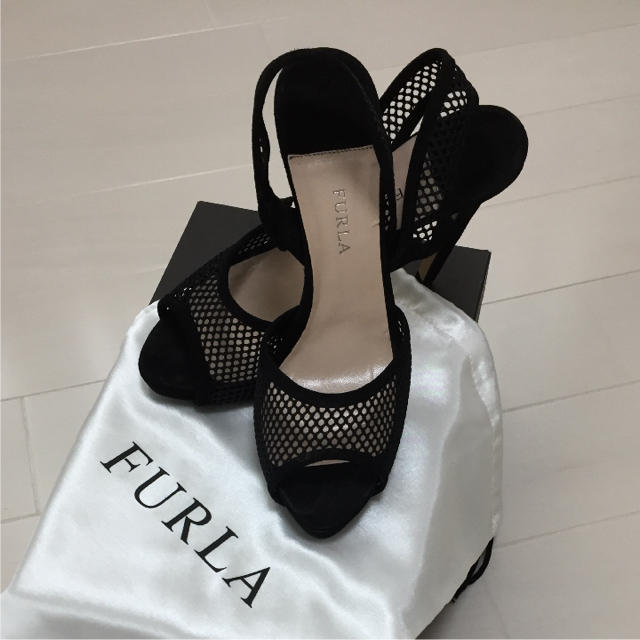 FURLA パンプス