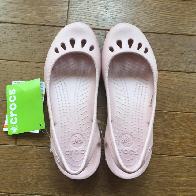 crocs(クロックス)のクロックス  24㎝  美品 値下げ中 レディースの靴/シューズ(サンダル)の商品写真