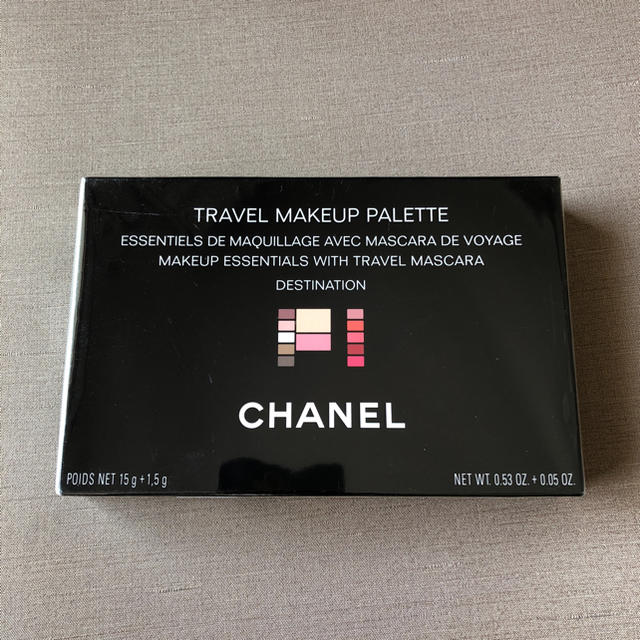 CHANEL travel makeup palette