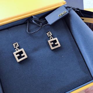 フェンディ(FENDI)のmiki様専用  FENDI ピアス(ピアス)