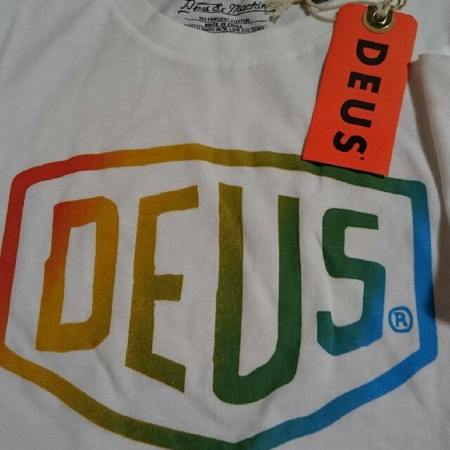 Deus ex Machina(デウスエクスマキナ)のデウスエクスマキナTシャツホワイトXS メンズのトップス(Tシャツ/カットソー(半袖/袖なし))の商品写真