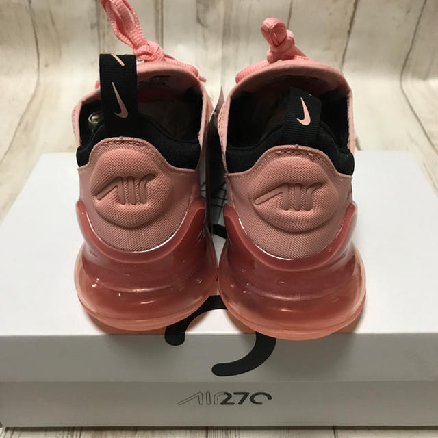 NIKE(ナイキ)のNIKE airmax270 エアマックス270 レディースの靴/シューズ(スニーカー)の商品写真