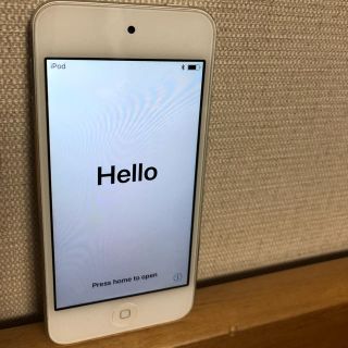 アイポッドタッチ(iPod touch)のiPod touch シルバー 32GB(ポータブルプレーヤー)