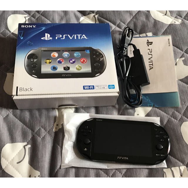 PlayStation Vita(プレイステーションヴィータ)のpsvita エンタメ/ホビーのゲームソフト/ゲーム機本体(携帯用ゲーム機本体)の商品写真