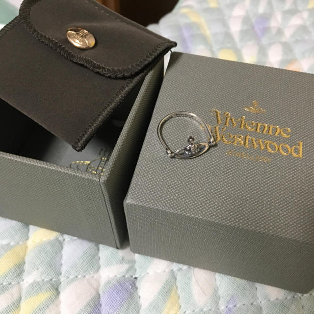 Vivienne Westwood(ヴィヴィアンウエストウッド)のヴィヴィアン 指輪 vivienne westwood レディースのアクセサリー(リング(指輪))の商品写真