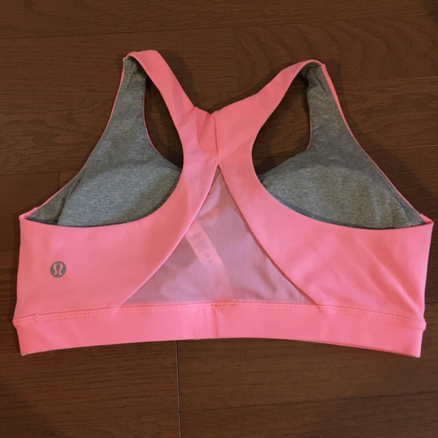 lululemon(ルルレモン)の*outlet* lululemon size6 bra top スポーツ/アウトドアのトレーニング/エクササイズ(ヨガ)の商品写真