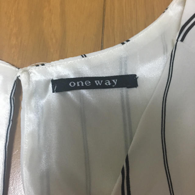 one*way(ワンウェイ)のone way ストライプ レディースのトップス(シャツ/ブラウス(半袖/袖なし))の商品写真